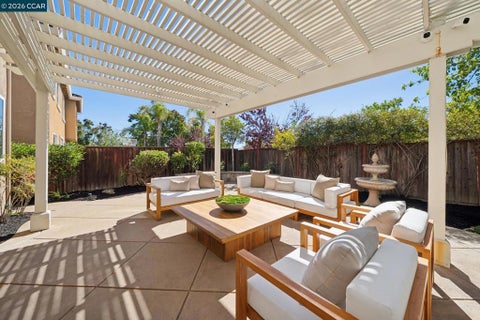 Tiny photo for 884 Bandol Way WAY, San Ramon, CA 94582 (MLS # 41150994)