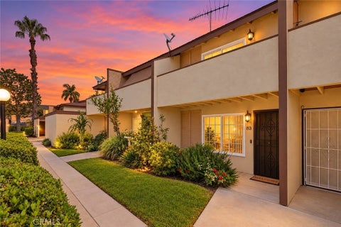Photo of 521 S Lyon ST #83, Santa Ana, CA 92701 (MLS # SR26208091)