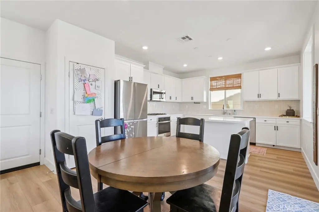 Winchester, California 92596, United States, 3 Bedrooms Bedrooms, ,3 BathroomsBathrooms,Residential,Active,209451