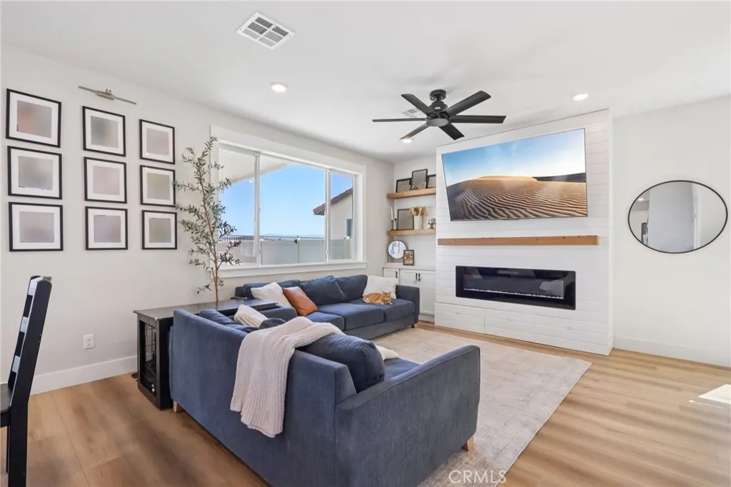 Winchester, California 92596, United States, 3 Bedrooms Bedrooms, ,3 BathroomsBathrooms,Residential,Active,209451