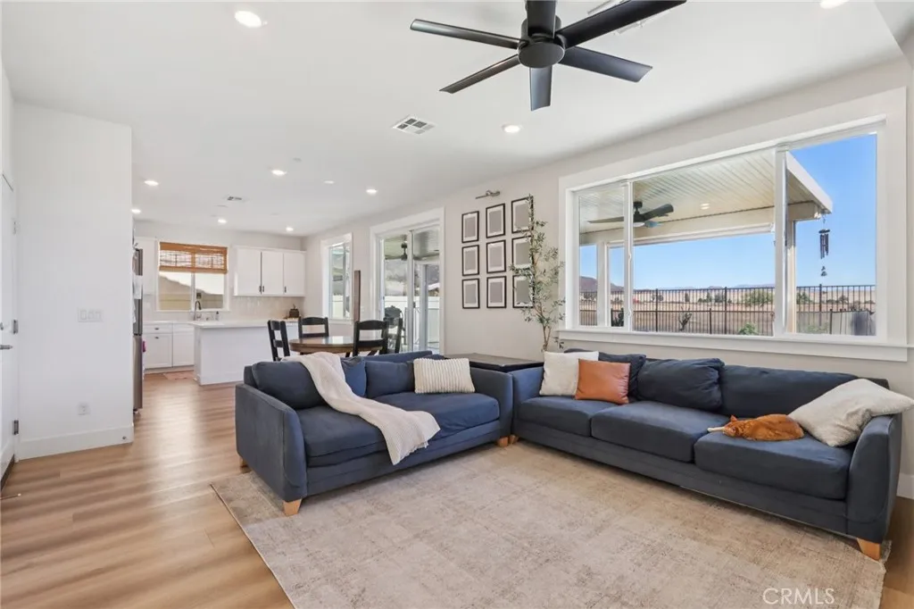 Winchester, California 92596, United States, 3 Bedrooms Bedrooms, ,3 BathroomsBathrooms,Residential,Active,209451