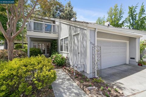 Photo of 1560 Pyrenees Pl PL, Walnut Creek, CA 94598 (MLS # 41141447)