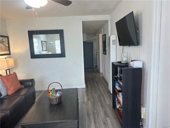1825 W Balboa