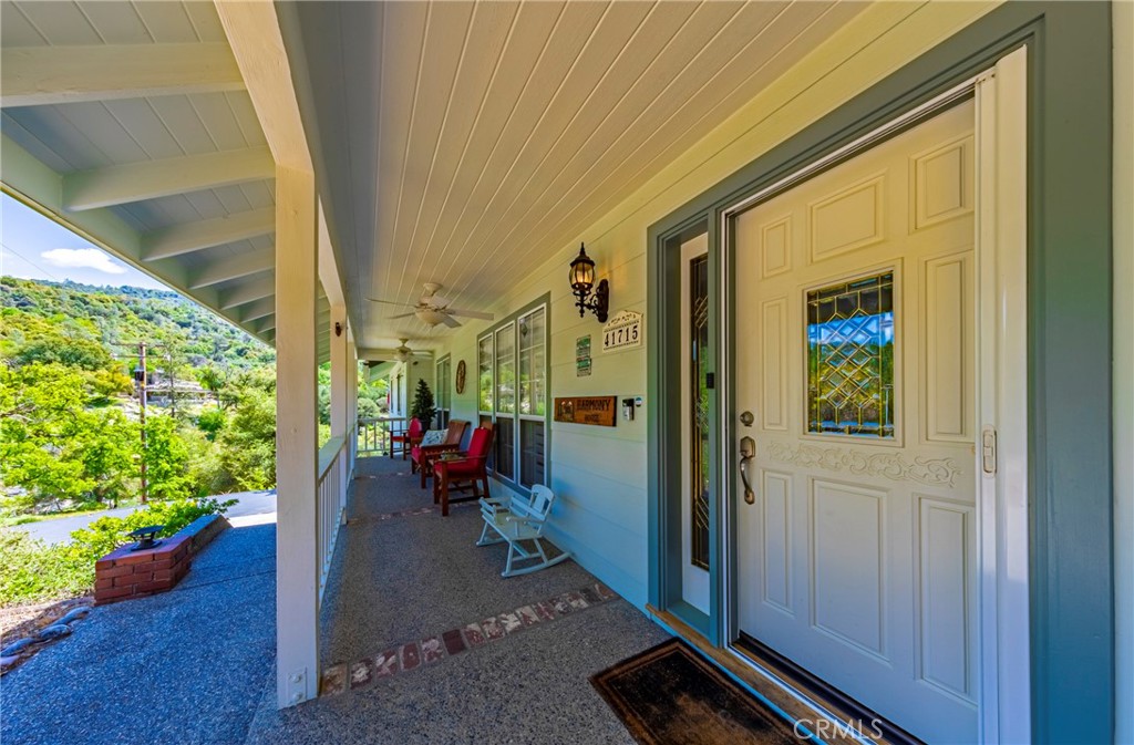 2+ acres in the heart of Oakurst! Escape the hustle and bustle of city life and enjoy your very own relaxing retreat. Located Just 14 miles from the South Gate of YOSEMITE NATIONAL PARK and less than 5 miles from BASS LAKE, this 3-bedroom, 3-bathroom home offers 2,658 square feet of comfort and serenity. Surrounded by breathtaking natural beauty and tranquility you will be delighted to find this usable 2.29-acre parcel with plenty of space for the RV and Boat, and the tranquil sounds of the nearby Fresno River. Inside, you'll find a spacious living room, dining room, family room, and a flexible office space, ideal for remote work, a creative studio, or a private retreat. The large kitchen is a chef's delight, featuring a 5-BURNER GAS STOVE, abundant storage, coffee bar, and a center island, perfect for entertaining and everyday living.
The luxurious primary suite boasts walk-in closets, spa-like bathroom w/ soaking tub and separate shower. Additional features include OWNED SOLAR, metal RV STORAGE cover, an EV CHARGER, an expansive back deck perfect for outdoor gatherings, and numerous other thoughtful touches, ensuring a seamless blend of comfort, convenience, and outdoor enjoyment.
Currently a successful short-term rental, this property offers fantastic investment potential. Square footage reported by other sources differs from tax records; buyer to verify. Contact your agent today to schedule a tour and discover this stunning mountain retreat!
Currently a successful short-term rental, this property offers fantastic investment potential. Square footage reported by other sources differs from tax records; buyer to verify. Contact your agent today to schedule a tour and discover this stunning mountain retreat!