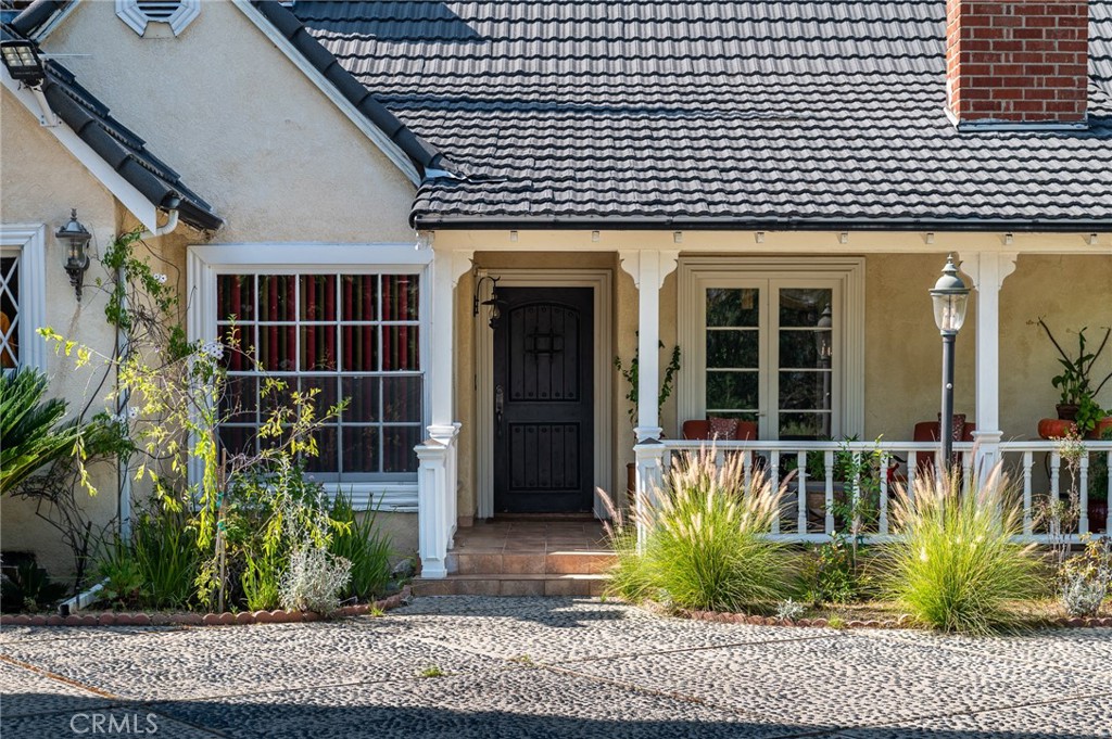 1535 Royal Boulevard