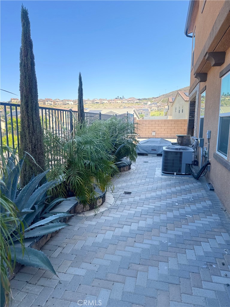 / - Residential Lease