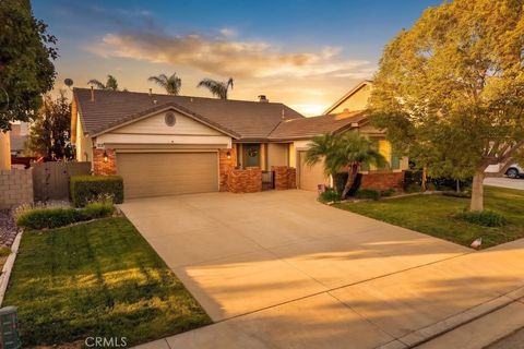 Photo of 28712 Lantern Park Lane, Menifee, CA 92584 (MLS # SW26143196)
