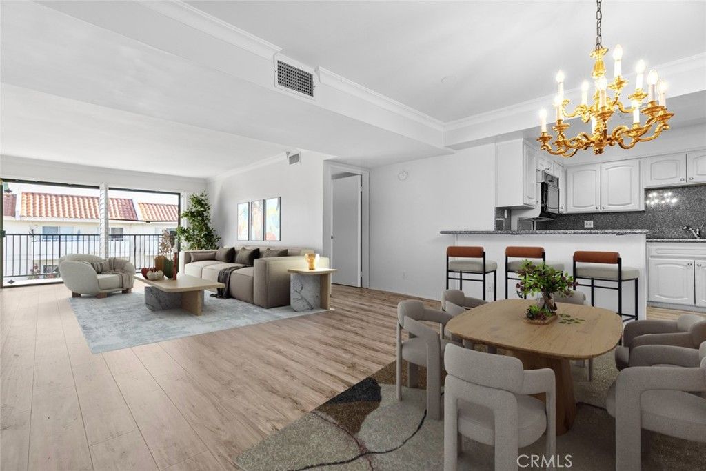 Photo of 14804 Magnolia #6, Sherman Oaks, CA 91403 (MLS # GD25257638)