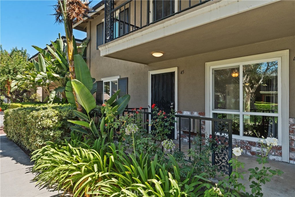 660 S Glassell Street 45
