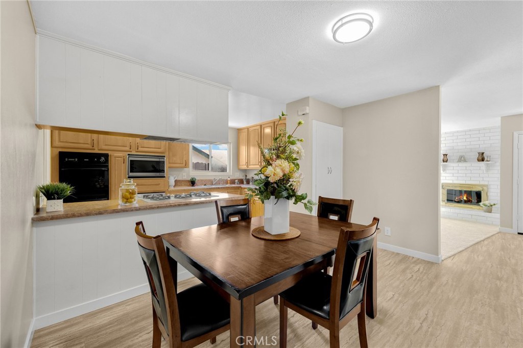 909 Orangewood Dr