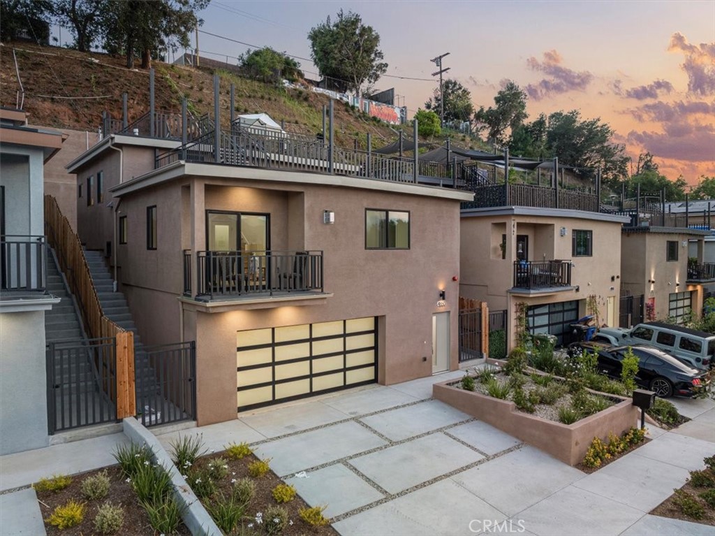 4850 Buchanan