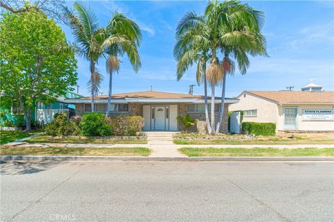 Photo of 1731 E Wardlow Road, Long Beach, CA 90807 (MLS # PV25101675)