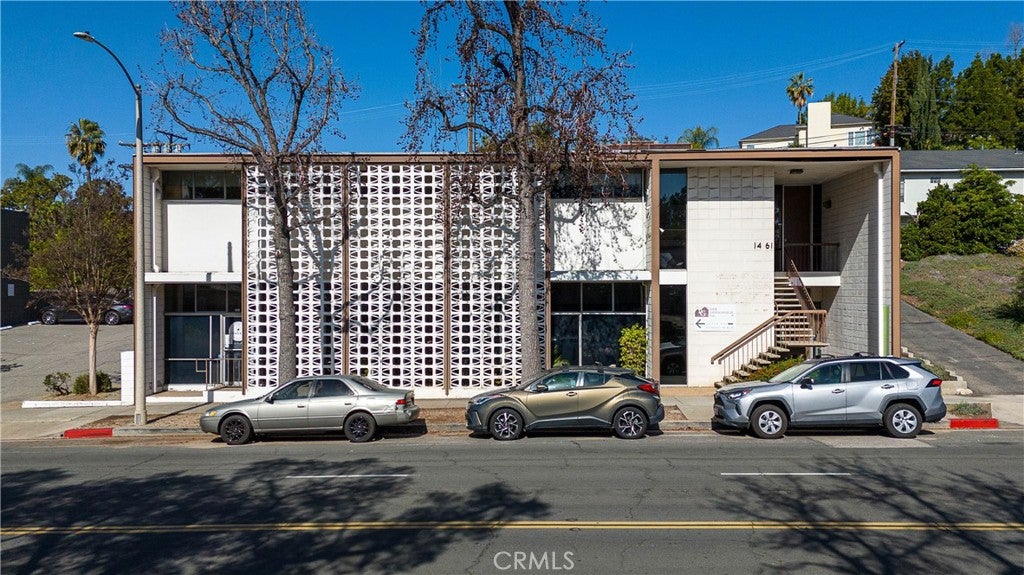 1461 E Chevy Chase Dr, Glendale, CA 91206