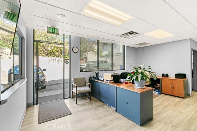 1461 E Chevy Chase Drive