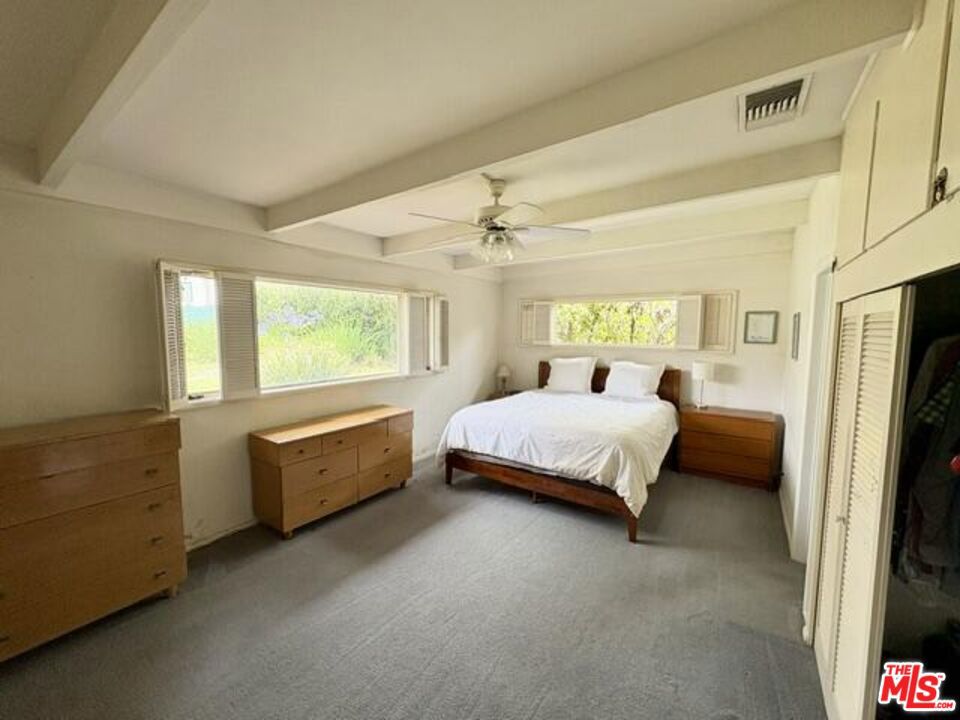 206 Oak Meadow Road