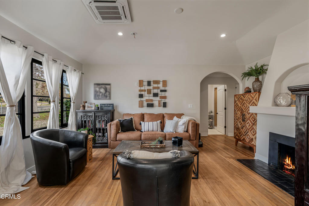 3880 Loma Vista Road