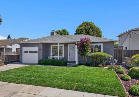 Photo of 1355 Sierra Street, Redwood City, CA 94061 (MLS # ML82055536)
