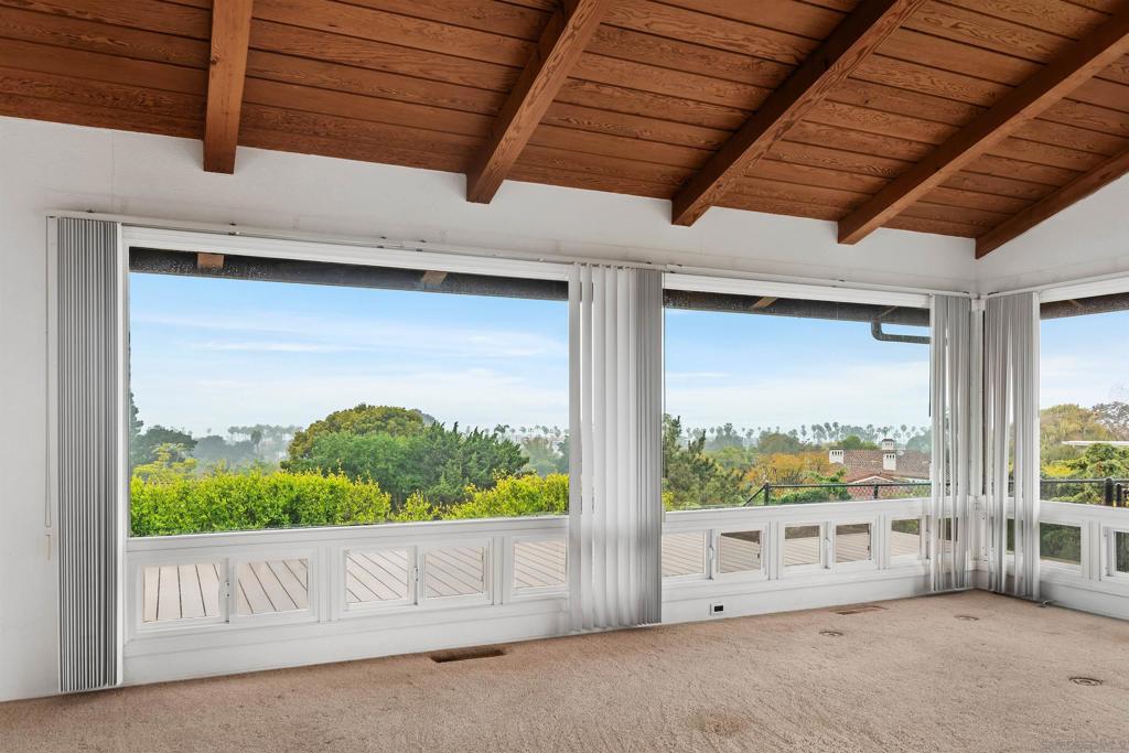 2435 Paseo Dorado