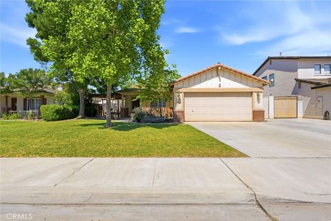 Photo of 1918 La Vida Avenue, Porterville, CA 93257 (MLS # PI26077368)