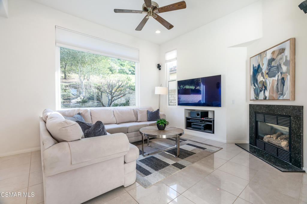 4406 Camino De La Rosa