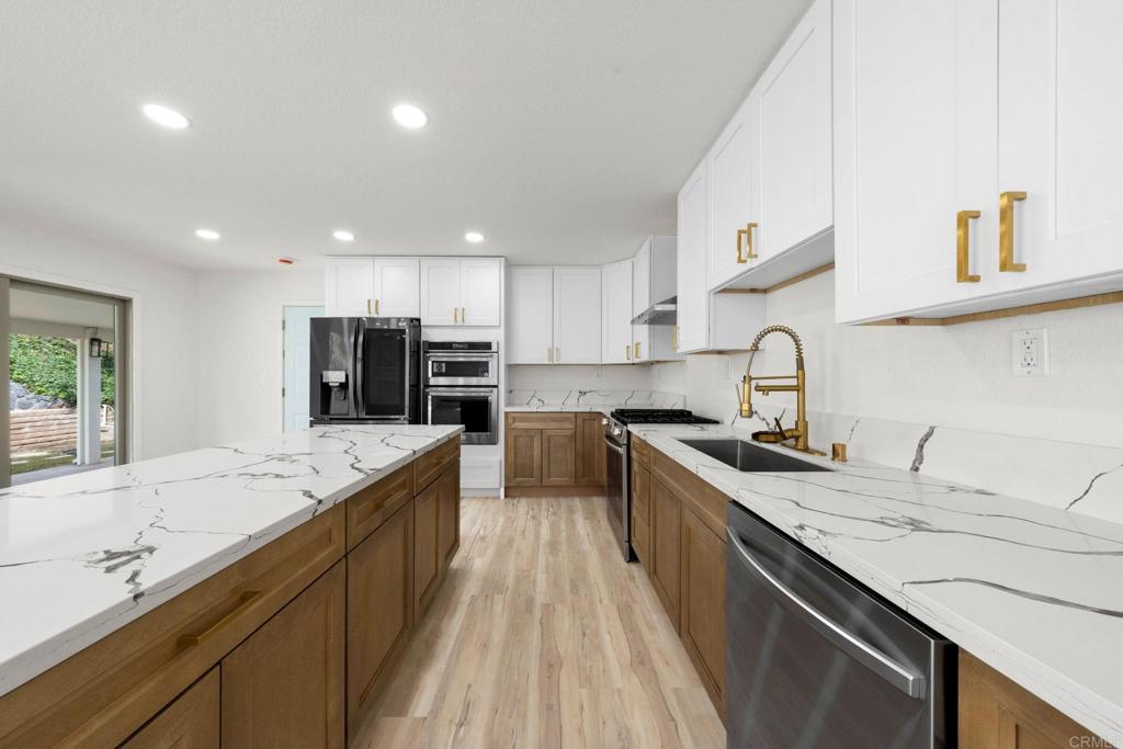 10442 Ken Ln.