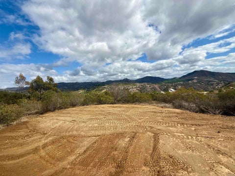 Photo of Mission Ridge Lane 19, Fallbrook, CA 92028 (MLS # NDP2608721)