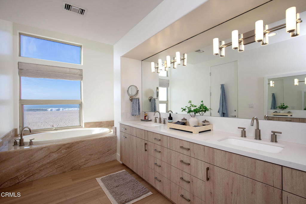 Oxnard Shores 01 - 127701 - Residential