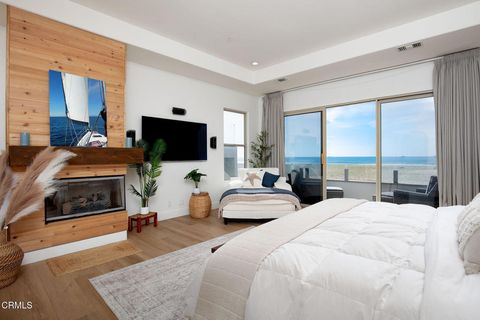 Tiny photo for 815 Mandalay Beach Road, Oxnard, CA 93035 (MLS # V1-33556)