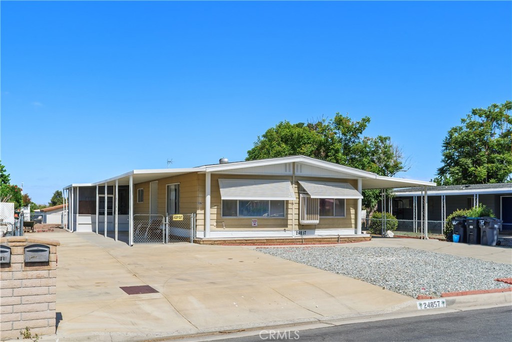 Photo 1 of 36 — 24857 Howard Dr., Hemet, CA 92544
