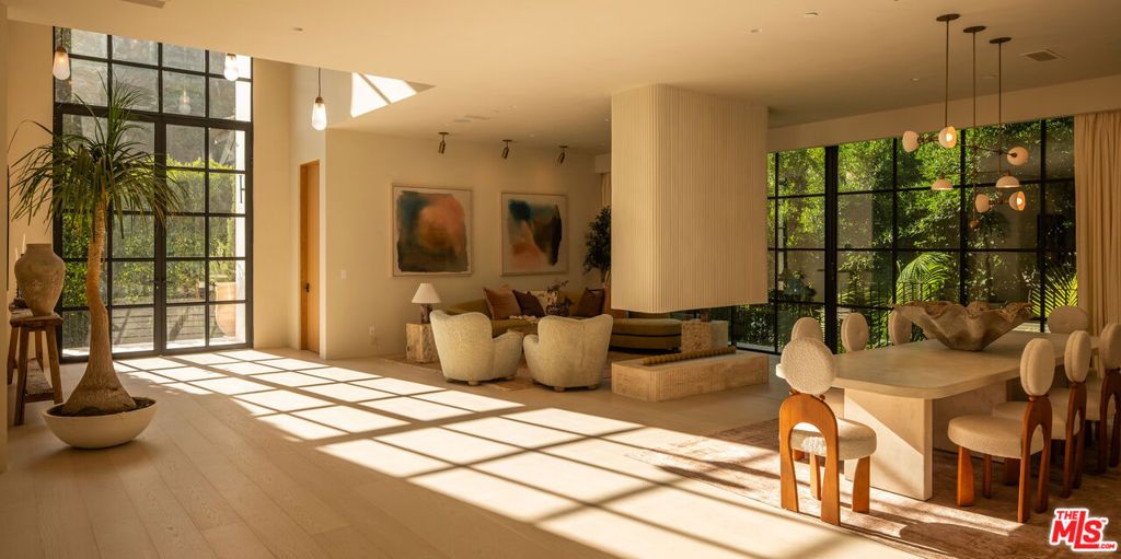 Photo of 966 Stone Canyon Road, Los Angeles, CA 90077 (MLS # 25628041)