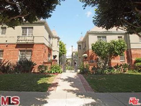 Photo of 1304 N ALTA VISTA Blvd #1304, Los Angeles, CA 90046 (MLS # 25580969) Photo of 1304 N ALTA VISTA Blvd #1304, Los Angeles, CA 90046 (MLS # 25580969)