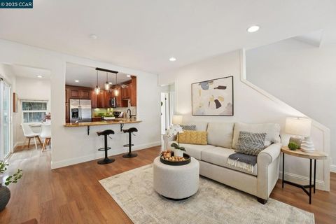 Photo of 1364 Cobblestone Ct, Concord, CA 94521 (MLS # 41111225) Photo of 1364 Cobblestone Ct, Concord, CA 94521 (MLS # 41111225)