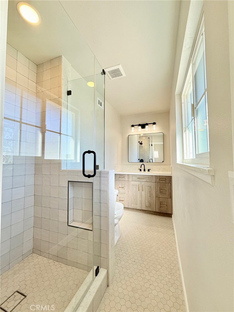 Emblem (EMBL) - Residential