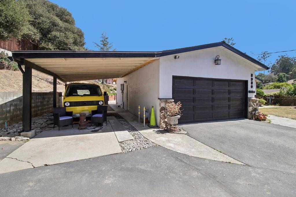 8980 Oak Road