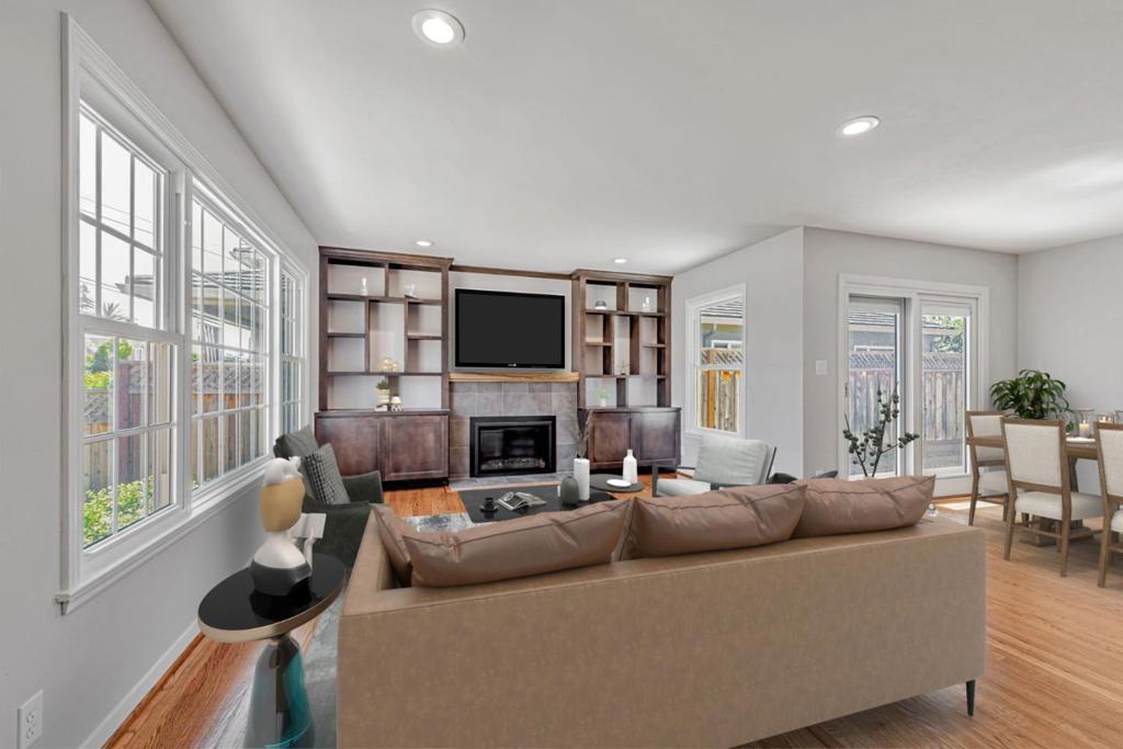 520 Topaz Street