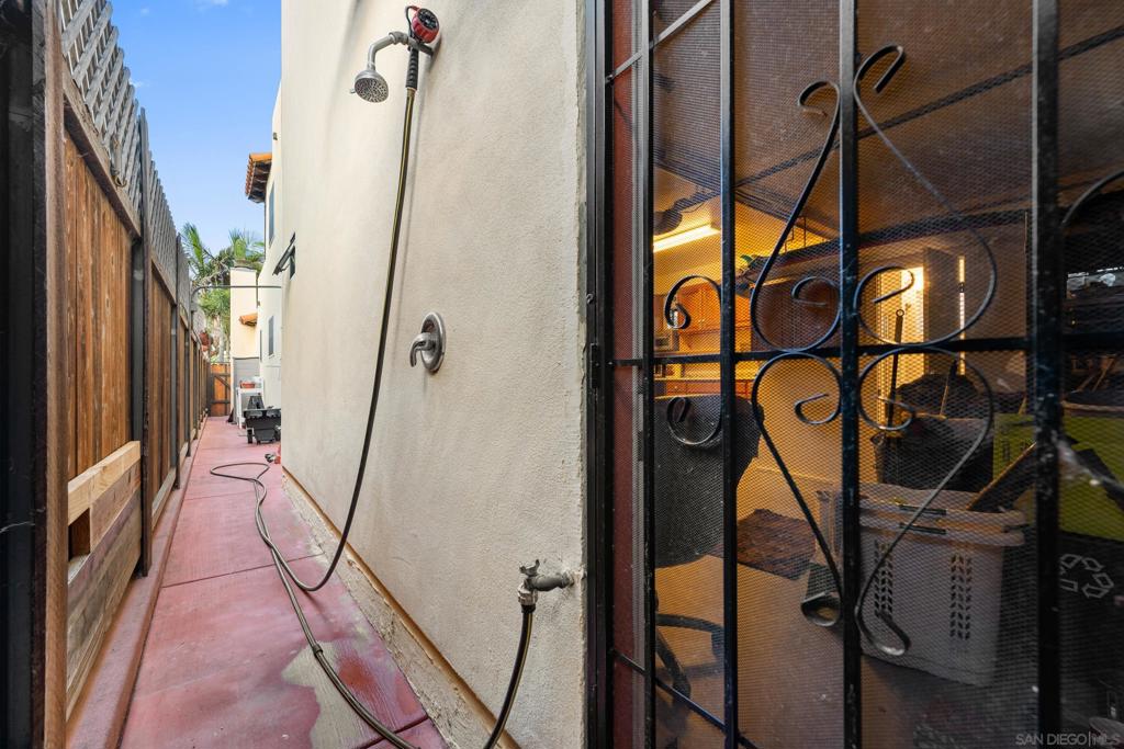 Ocean Beach - Residential