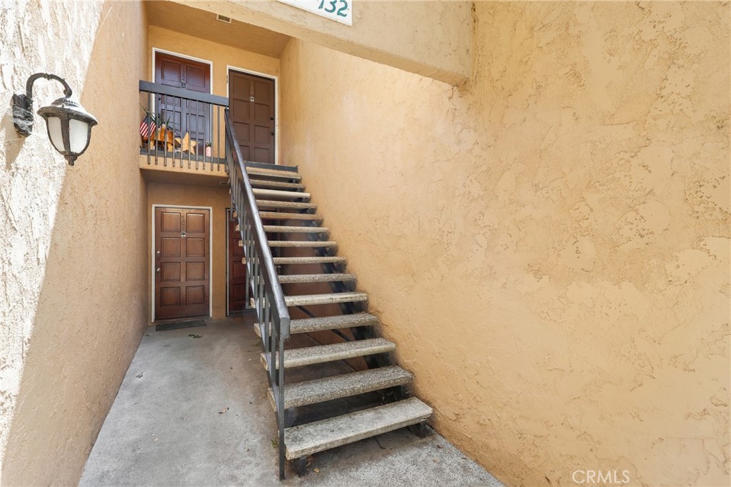 1001 W Macarthur Boulevard 130