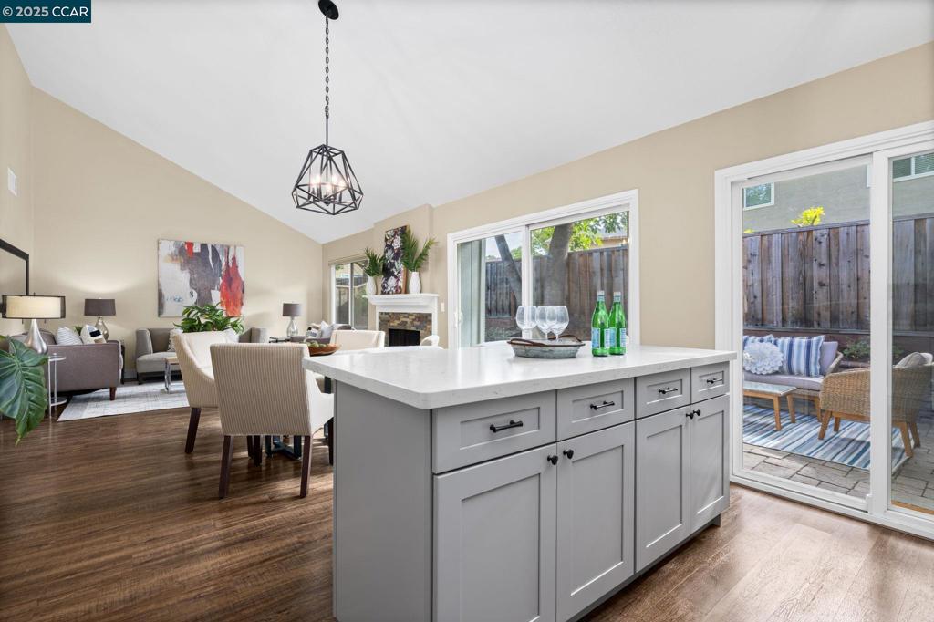 MEADOWOOD - Residential