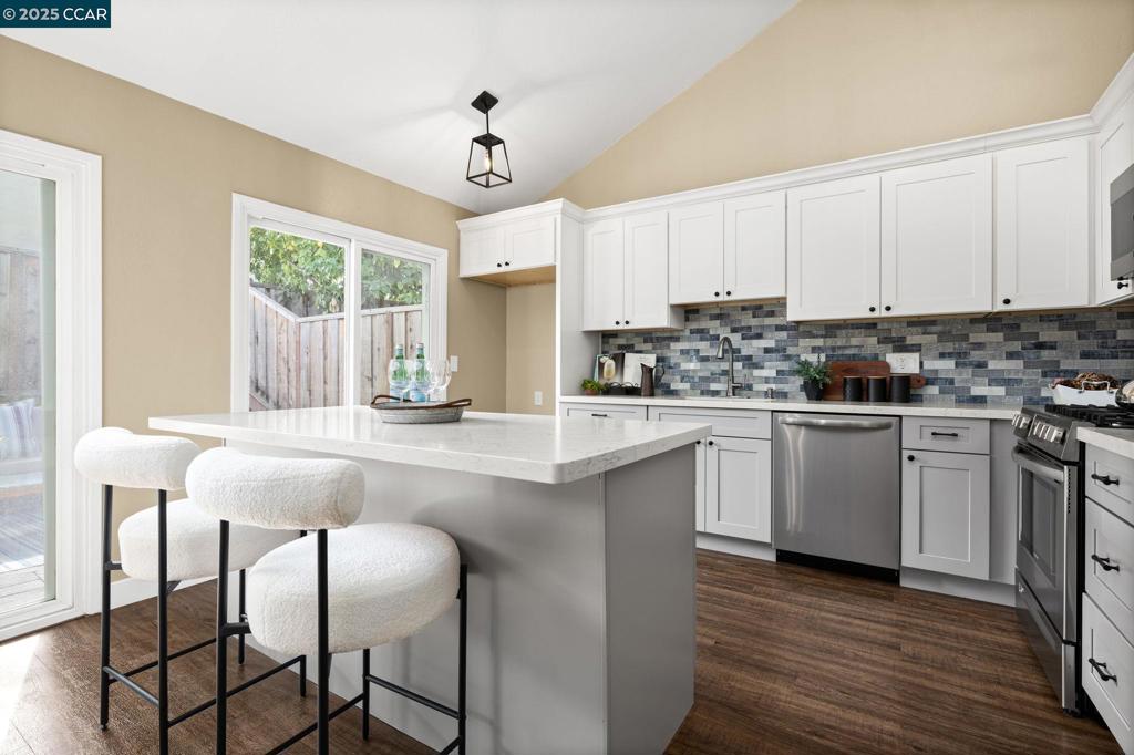 MEADOWOOD - Residential