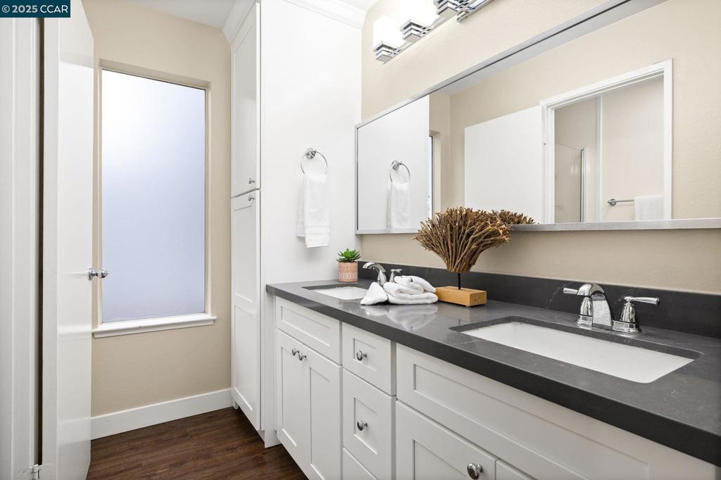 MEADOWOOD - Residential