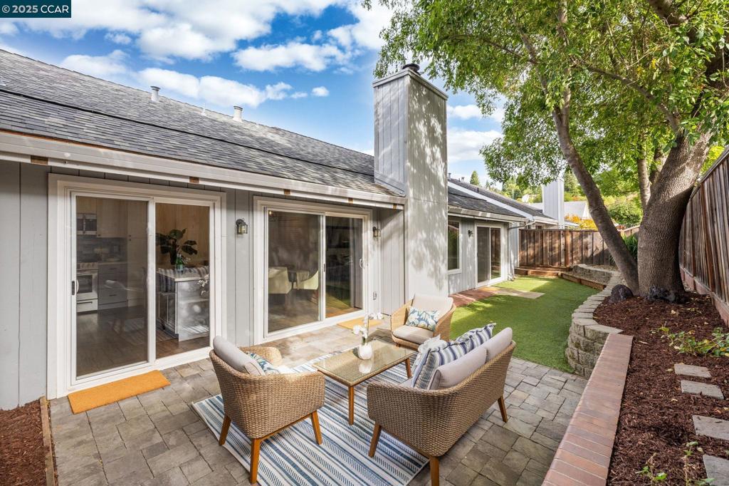 MEADOWOOD - Residential