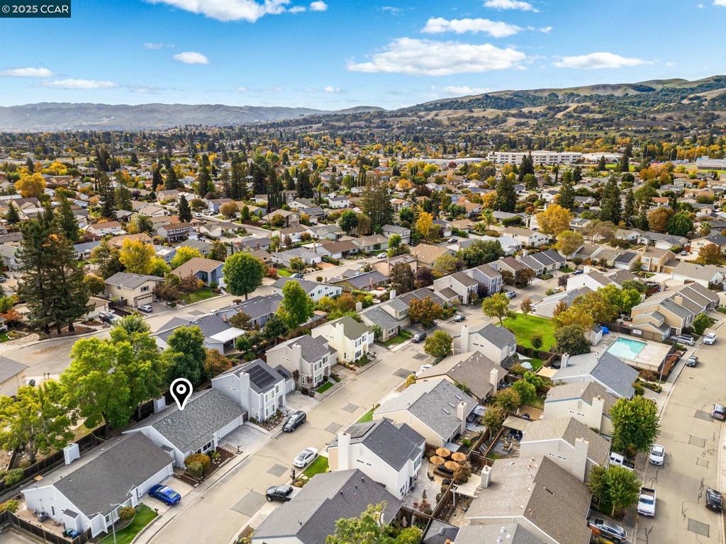 MEADOWOOD - Residential