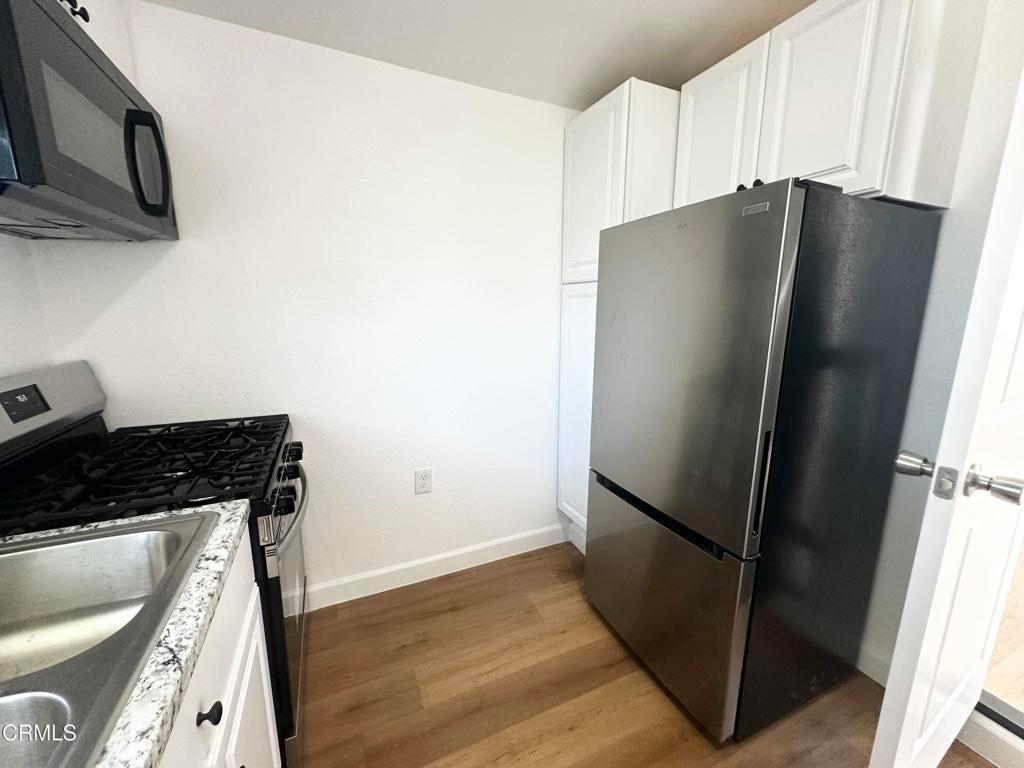 2263 E Los Angeles Avenue Studio