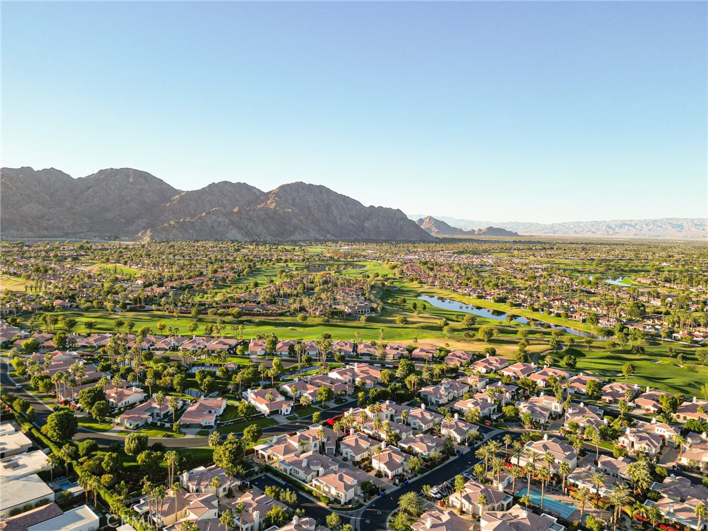 Puerta Azul - Residential