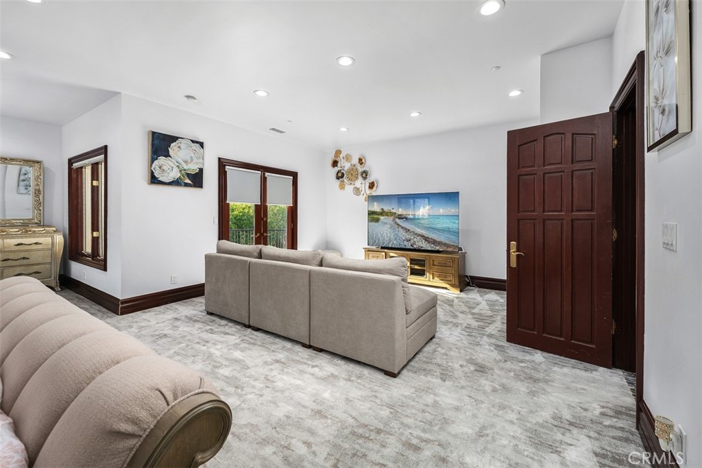 Woods (WDS) - Residential