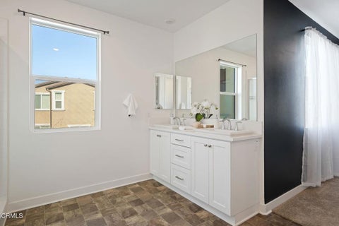 Tiny photo for 549 Kumquat Court, Santa Paula, CA 93060 (MLS # V1-38818)