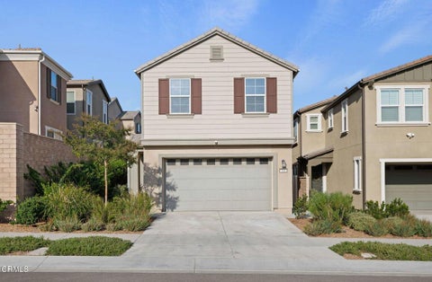 Photo of 549 Kumquat Court, Santa Paula, CA 93060 (MLS # V1-38818)