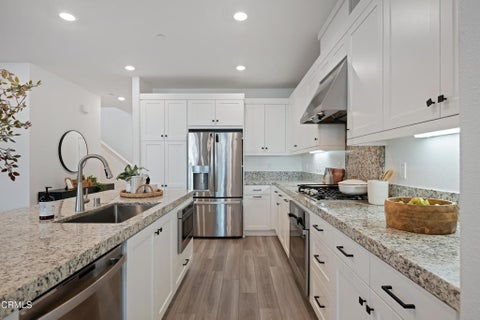 Tiny photo for 549 Kumquat Court, Santa Paula, CA 93060 (MLS # V1-38818)