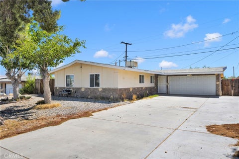 Photo of 15105 Condor RD, Victorville, CA 92394 (MLS # HD26142997)