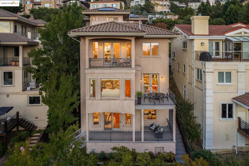 MONTCLAIR - Residential